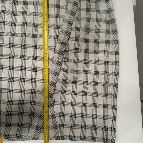 Cabi Valentina - Grey and White Checker Pattern - Sz 8 Office Career Staple - Picture 7 of 9